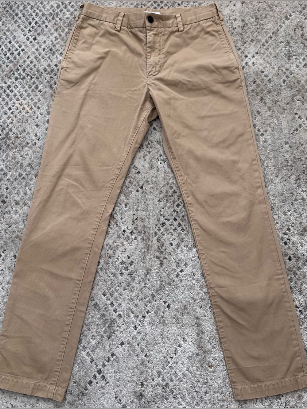 Buck Mason Classic Chino Pants in Uniform Khaki Size 32